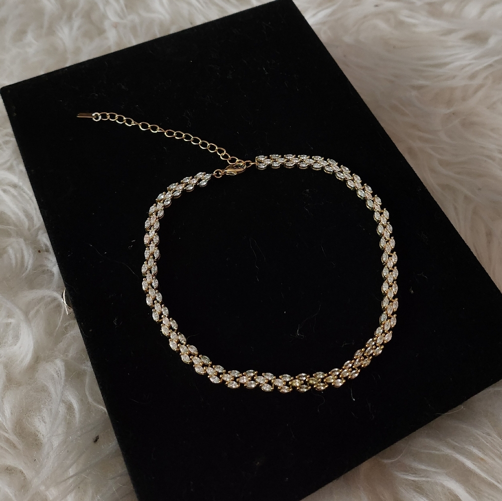 Elegant Gold-Tone Braided Choker Necklace